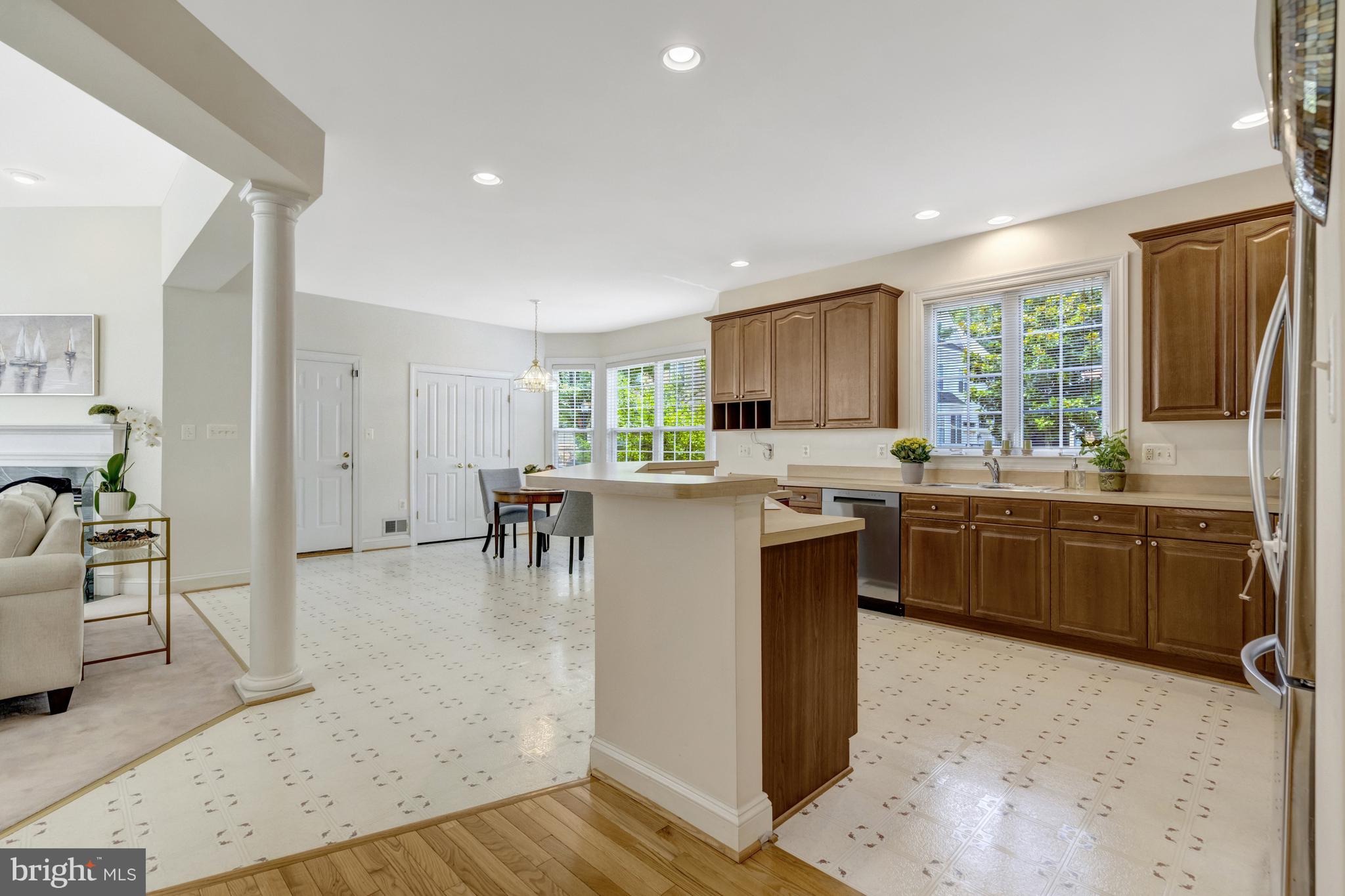 MAPLE TRACE - Residential