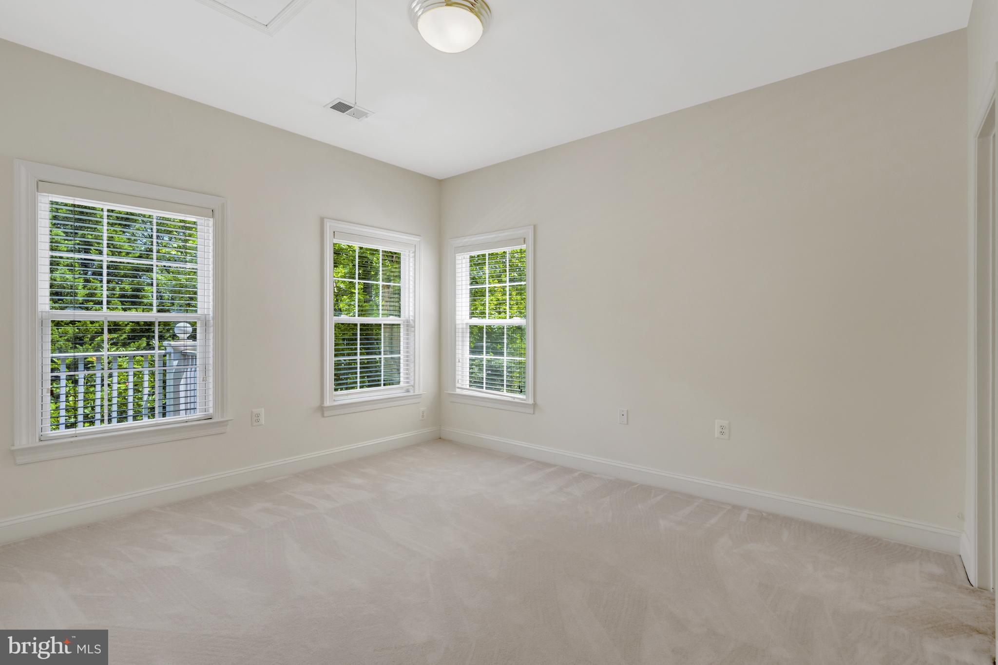 MAPLE TRACE - Residential