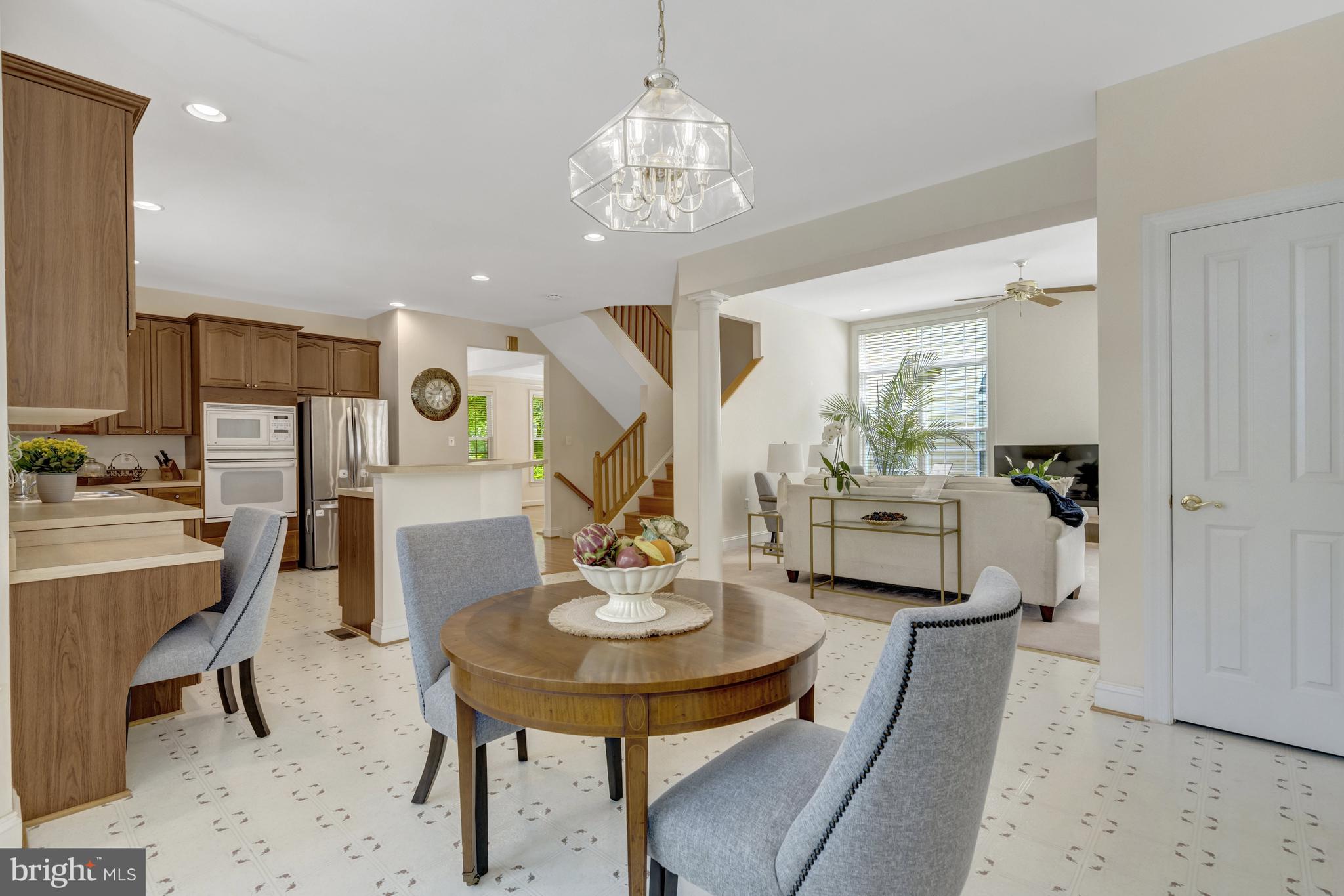 MAPLE TRACE - Residential