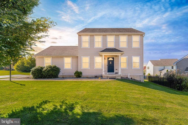 3910 E SLOWAY DR, YORK, PA 17402 - Image 709bc49e8d5d1a7767f5e8be196622dc/1862353810