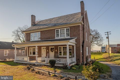 Photo of 2088 New Danville Pike, Lancaster, PA 17603 (MLS # PALA2045458)