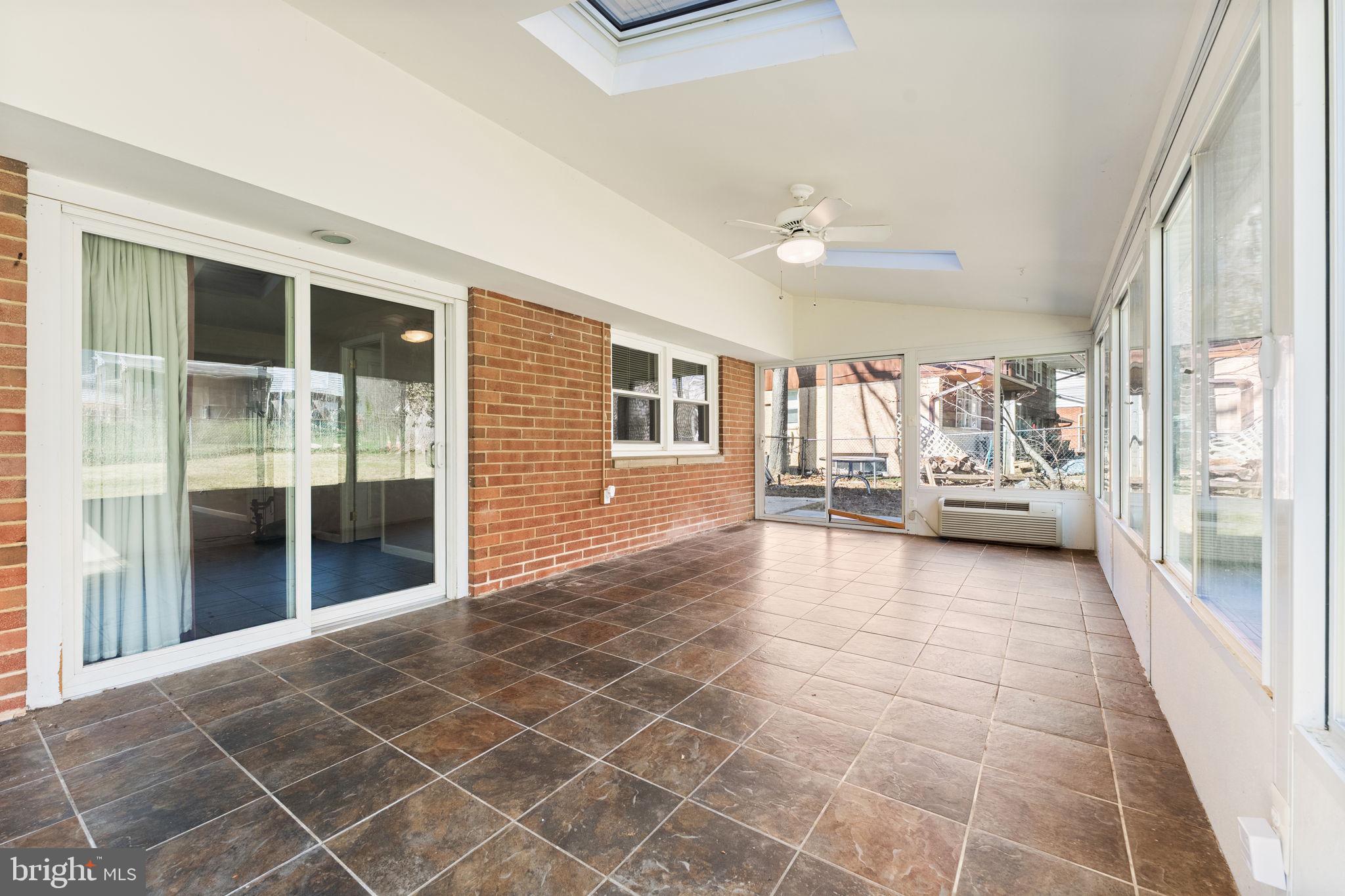 GREEN ACRES - Residential