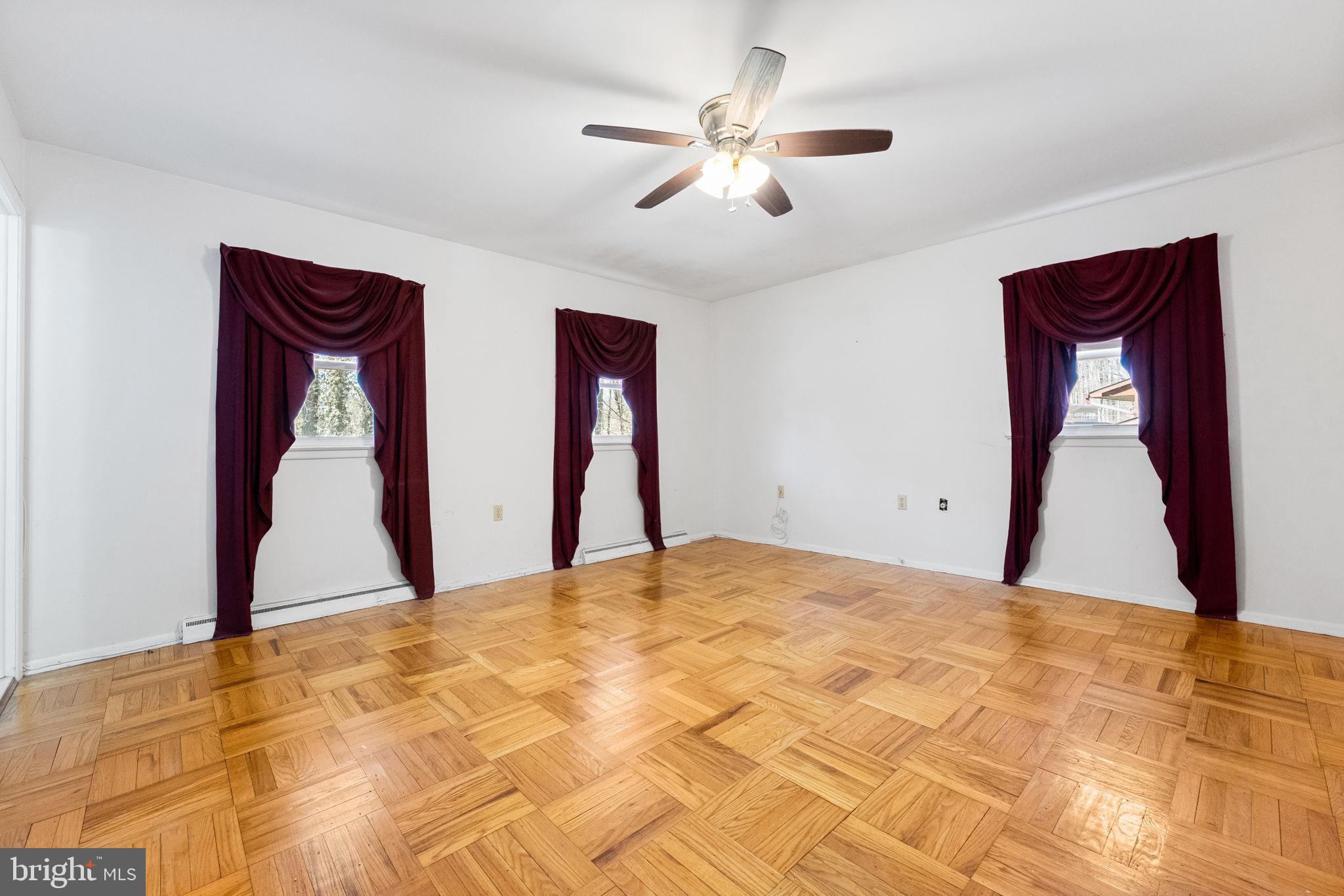 GREEN ACRES - Residential