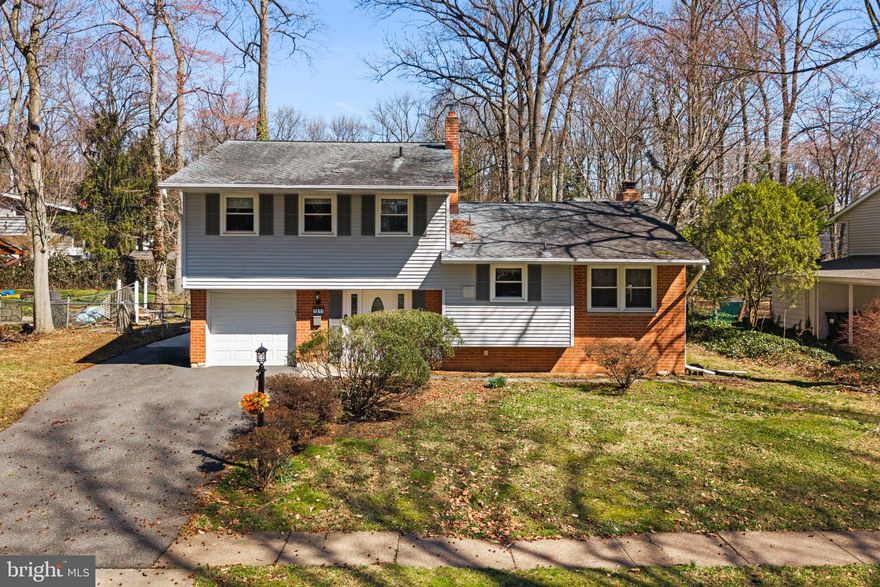 Welcome to 1211 Grinnell Rd, a spacious single-family home located in the desirable Green Acres community of North Wilmington. This well-maintained home offers 4 bedrooms, 2.5 baths, and a functional layout designed for both everyday living and entertaining. Inside, you’ll find bright living and dining spaces, hardwood flooring throughout much of the home, and a large kitchen with ample cabinetry. A cozy family room with fireplace provides the perfect place to relax, while the sunroom adds additional living space with views of the backyard. The generously sized bedrooms offer plenty of closet space, and the home also features a garage and additional storage areas. Situated on a nicely sized lot with mature landscaping, the outdoor space is ideal for entertaining, gardening, or simply enjoying the peaceful setting.
The home is located in the Green Acres neighborhood, a well-established North Wilmington community known for its tree-lined streets, mid-century homes, and strong sense of neighborhood charm. Residents enjoy access to community amenities including a neighborhood pool and nearby parks. The location offers convenient access to shopping, dining, and everyday amenities along the Concord Pike corridor, while also being just minutes from I-95 for easy commuting to Wilmington, Philadelphia, and surrounding areas. The home is also located within the Brandywine School District, serving Carrcroft Elementary, Springer Middle School, and Mount Pleasant High School.