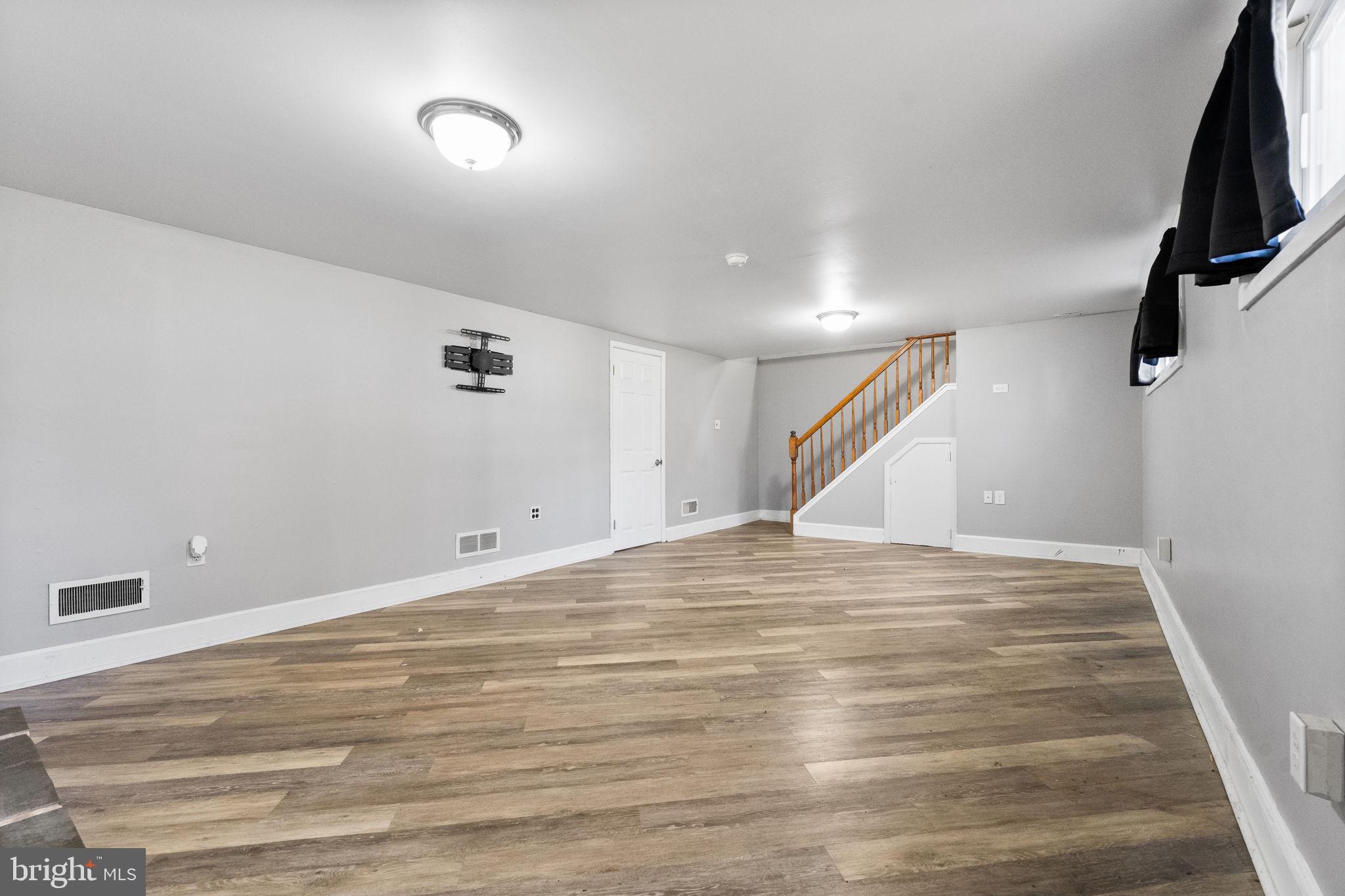 GREEN ACRES - Residential