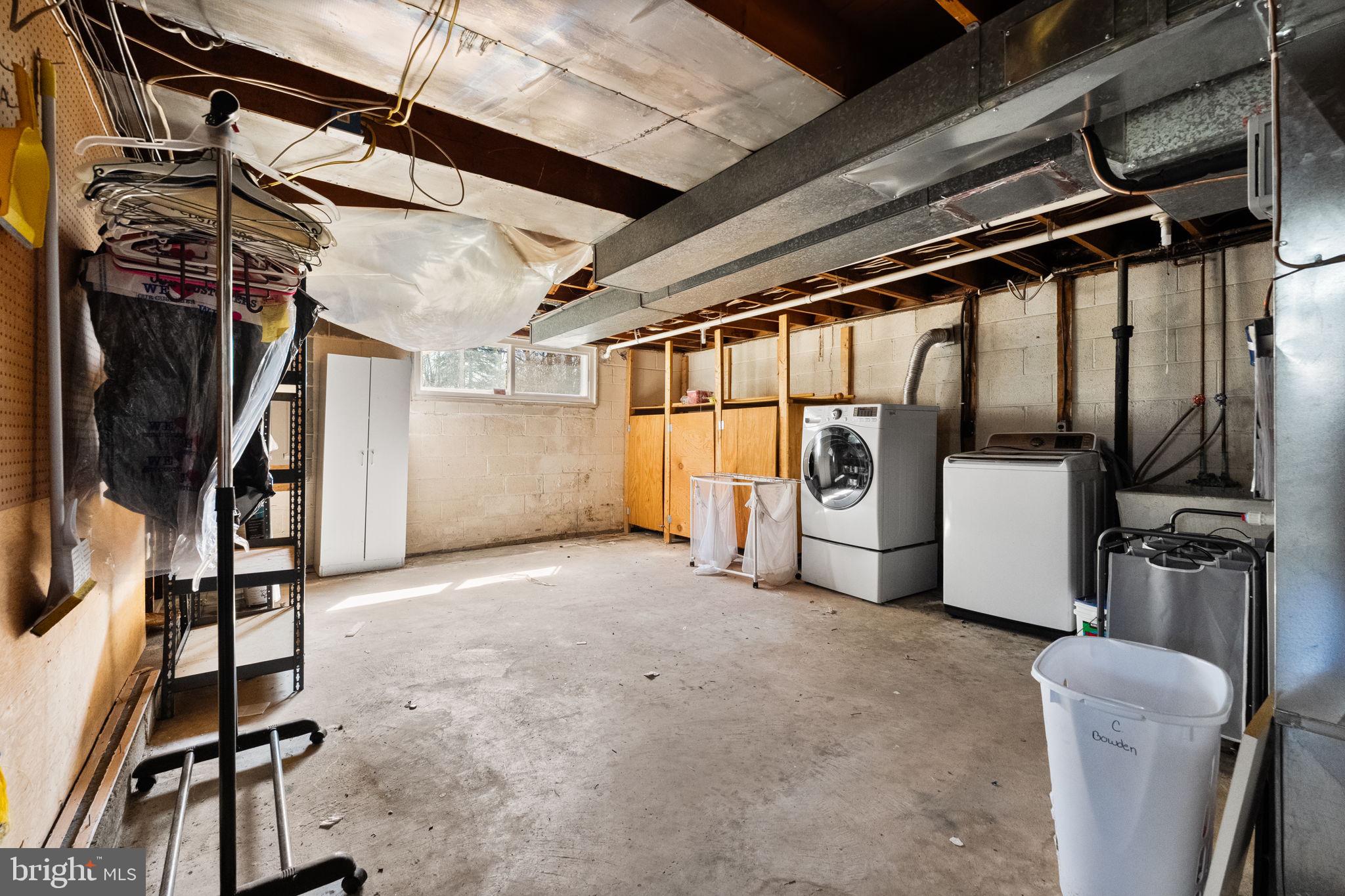 GREEN ACRES - Residential