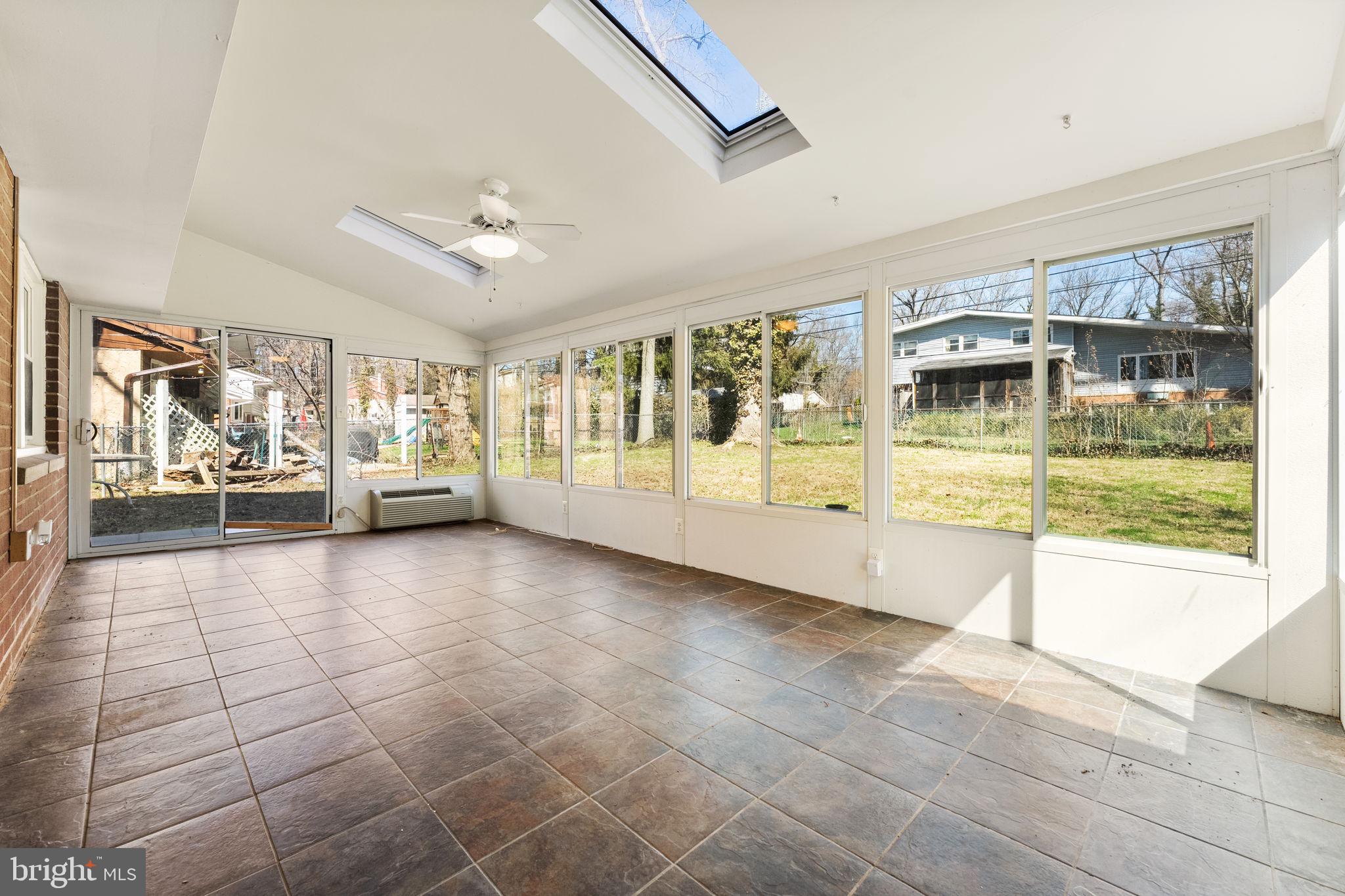 GREEN ACRES - Residential