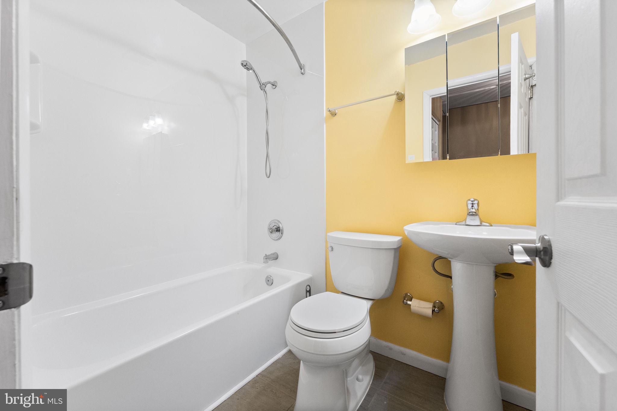 GREEN ACRES - Residential