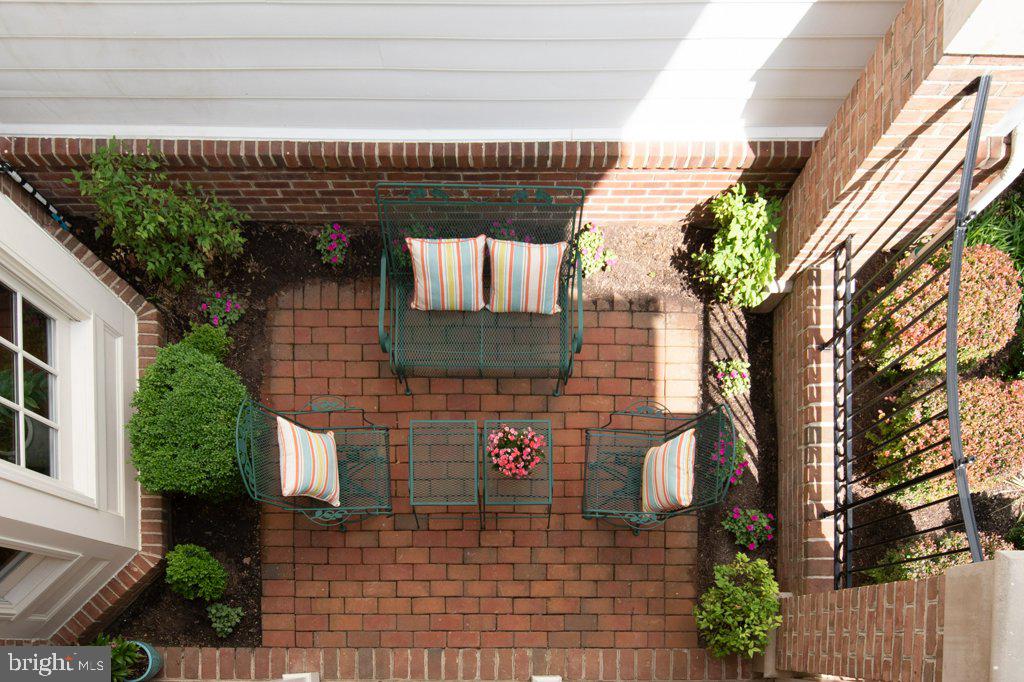 OLD TOWN VILLAGE - Residential