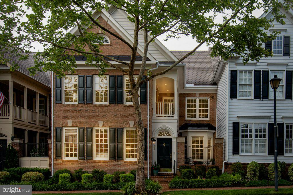 OLD TOWN VILLAGE - Residential