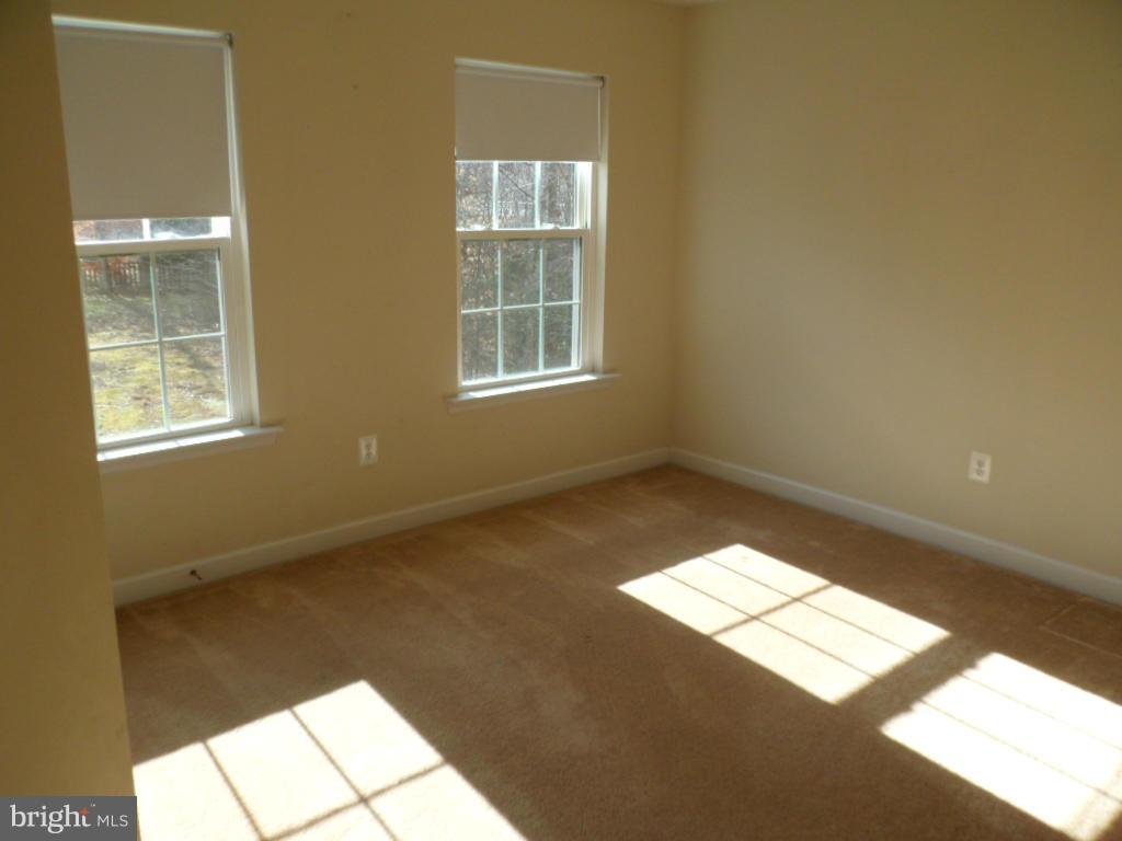 ACADEMY HILLS - Residential Lease