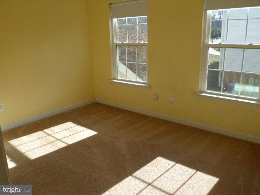 ACADEMY HILLS - Residential Lease