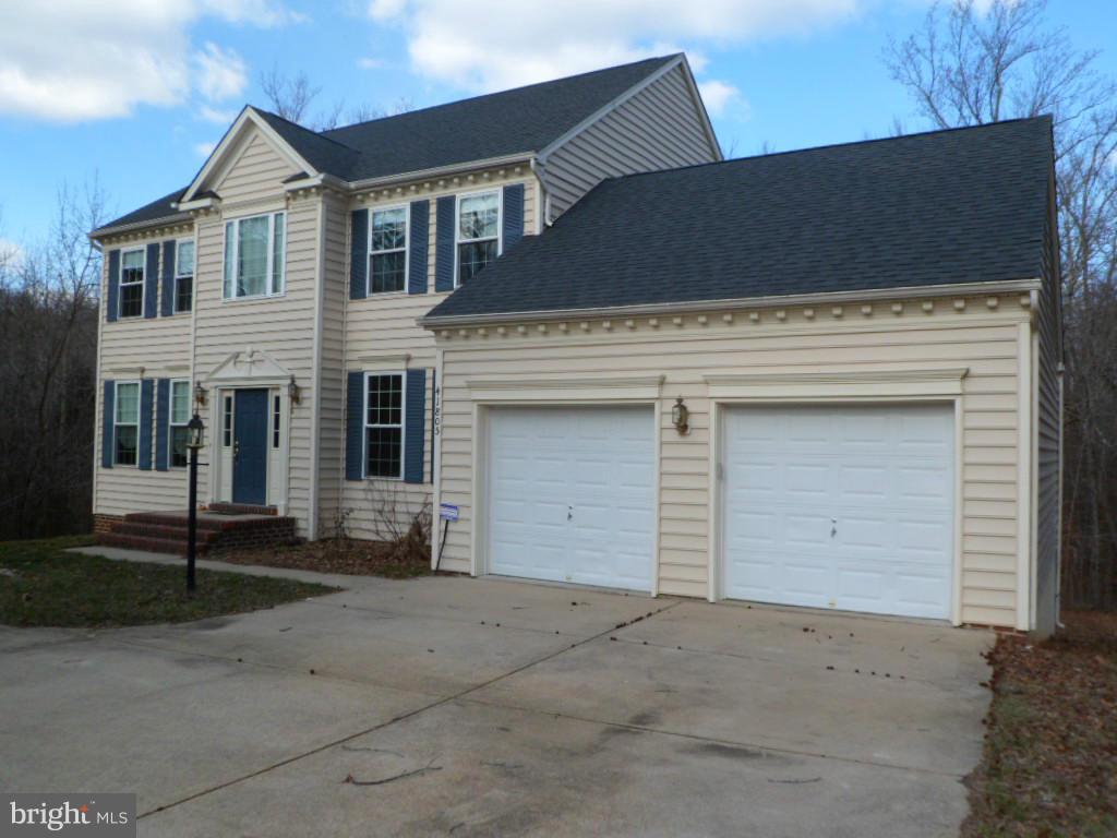 ACADEMY HILLS - Residential Lease