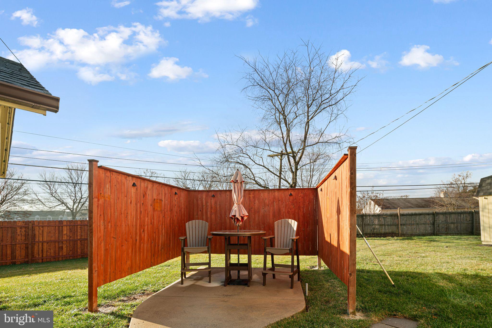 LEVITTOWN - Residential