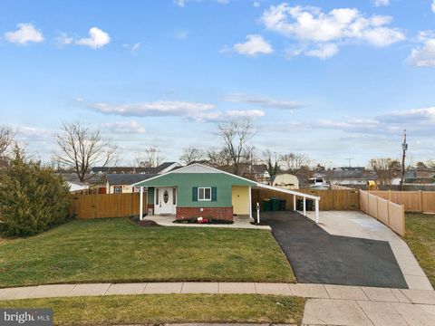 5 GLENWOOD LANE LEVITTOWN PA 19055