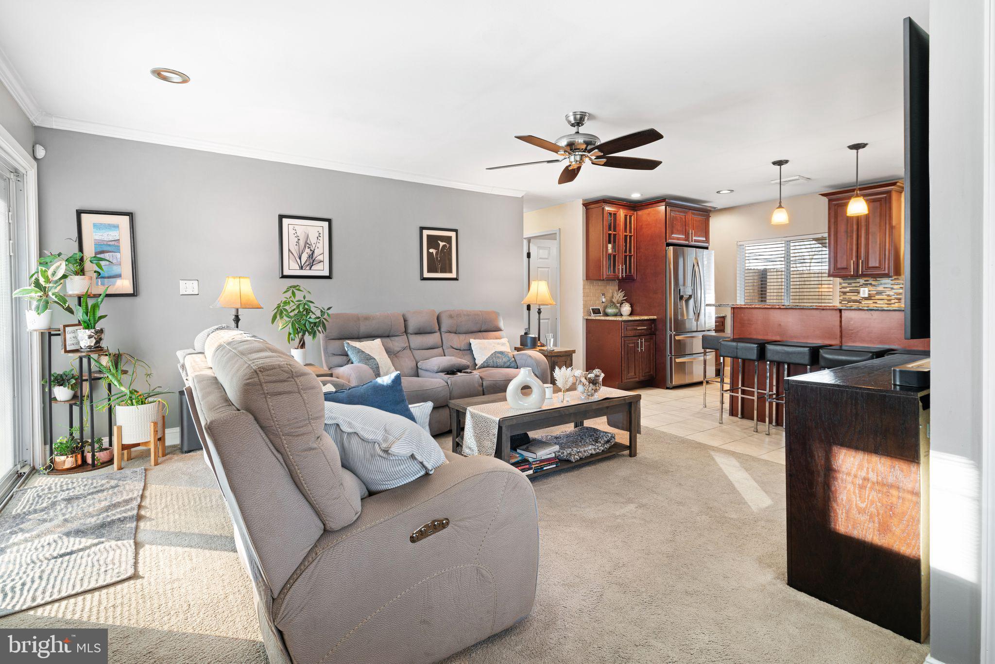 LEVITTOWN - Residential