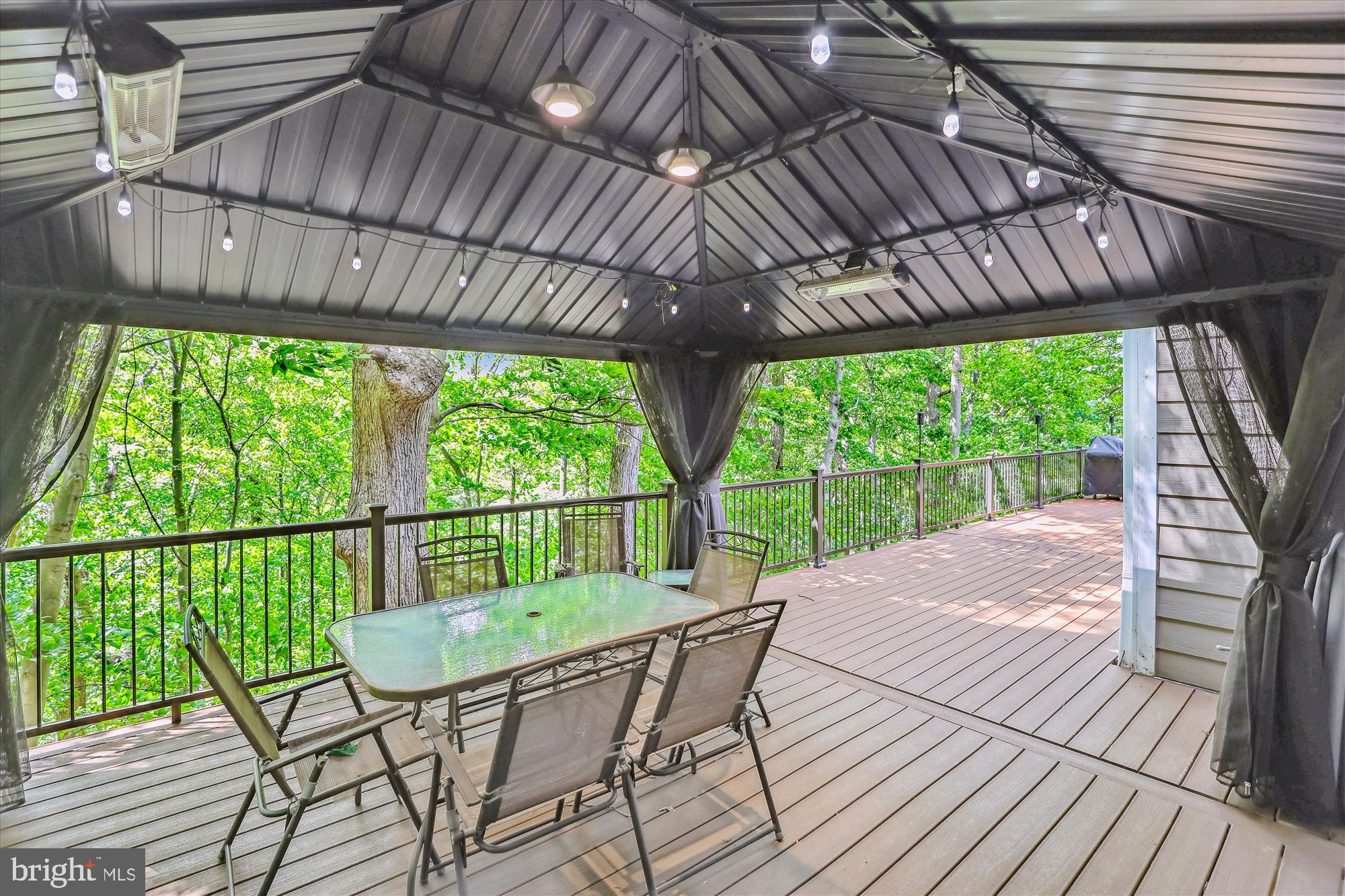 LINCOLNIA PARK - Residential