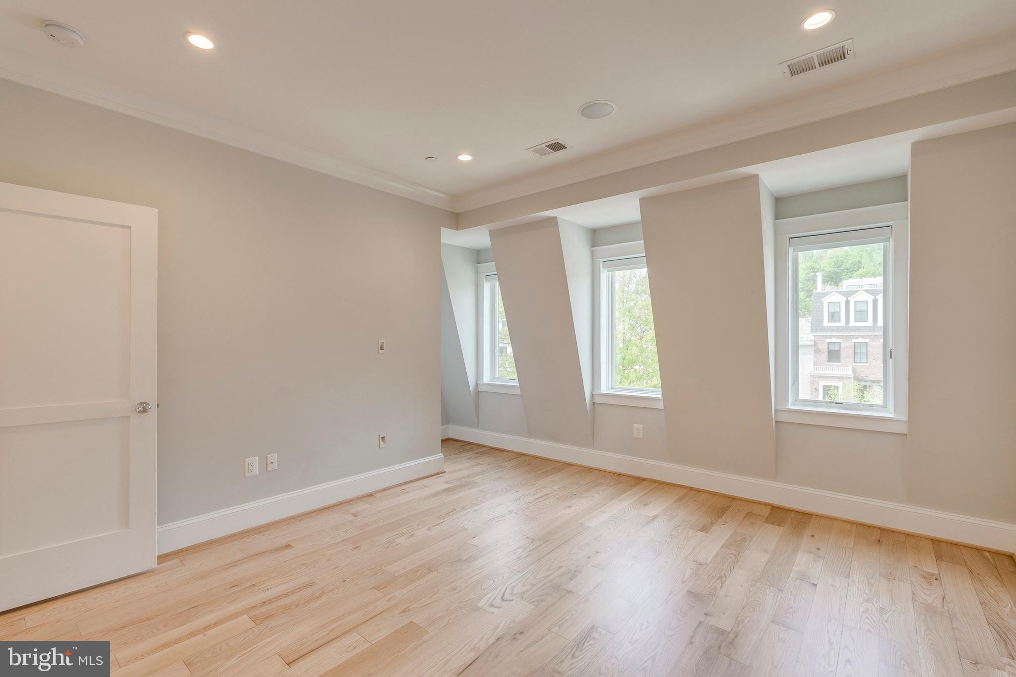 BURLEITH - Residential