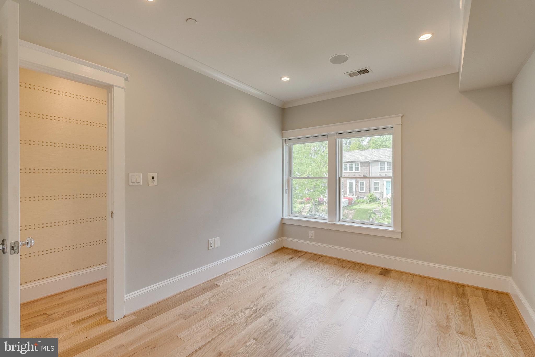 BURLEITH - Residential
