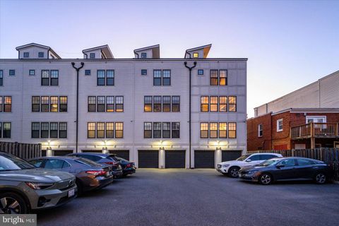 listing image 102