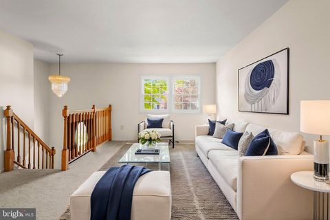 Photo of 14104 Lindendale Road, WOODBRIDGE, VA 22193 (MLS # VAPW2115740)