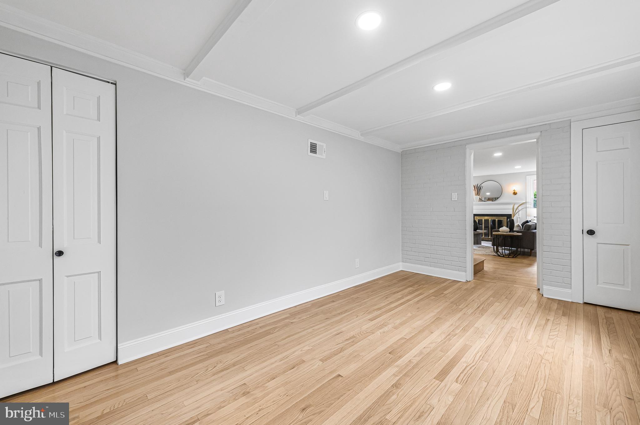 CUSTIS WOODS - Residential