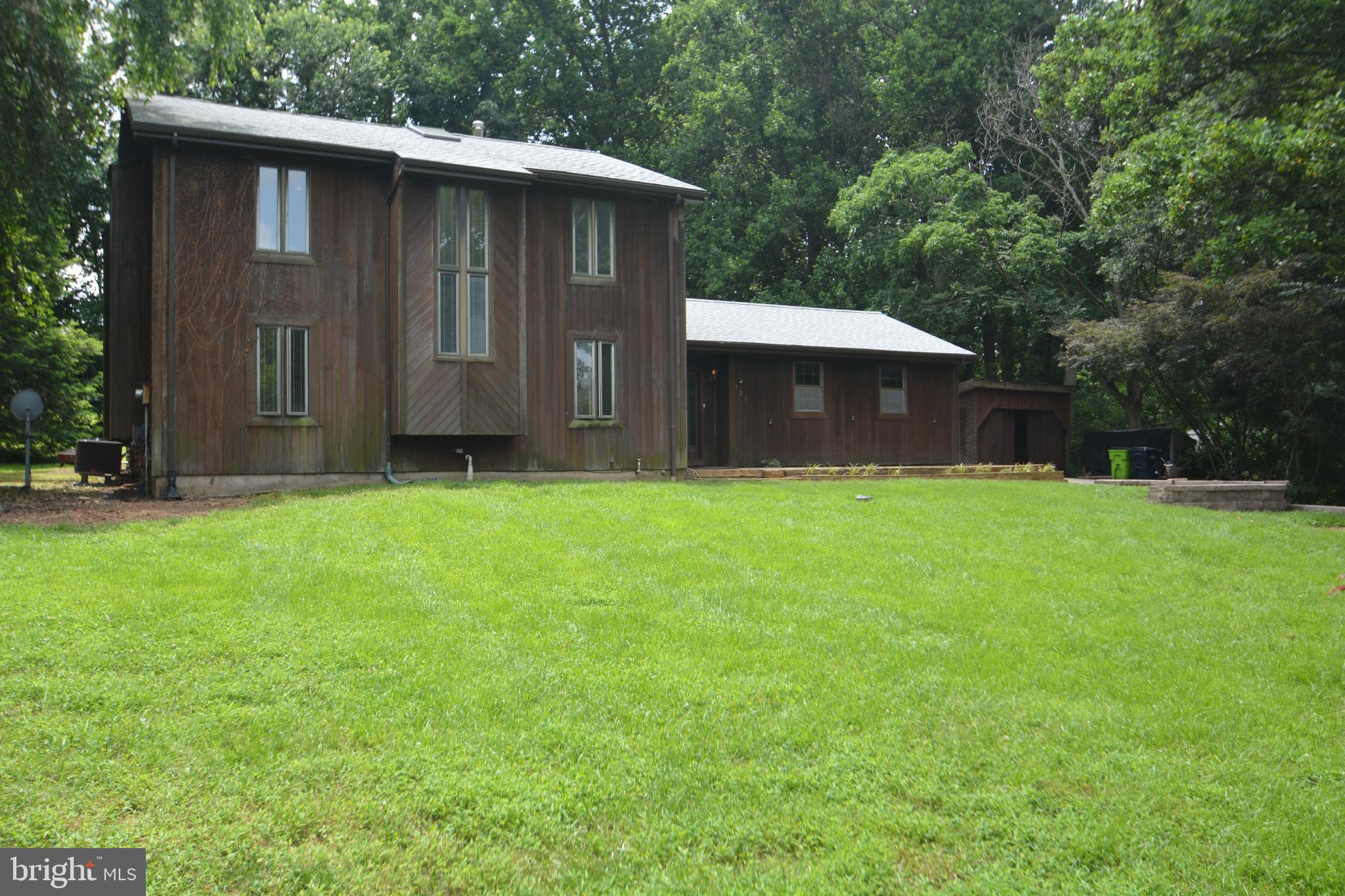 125 KELLY COURT