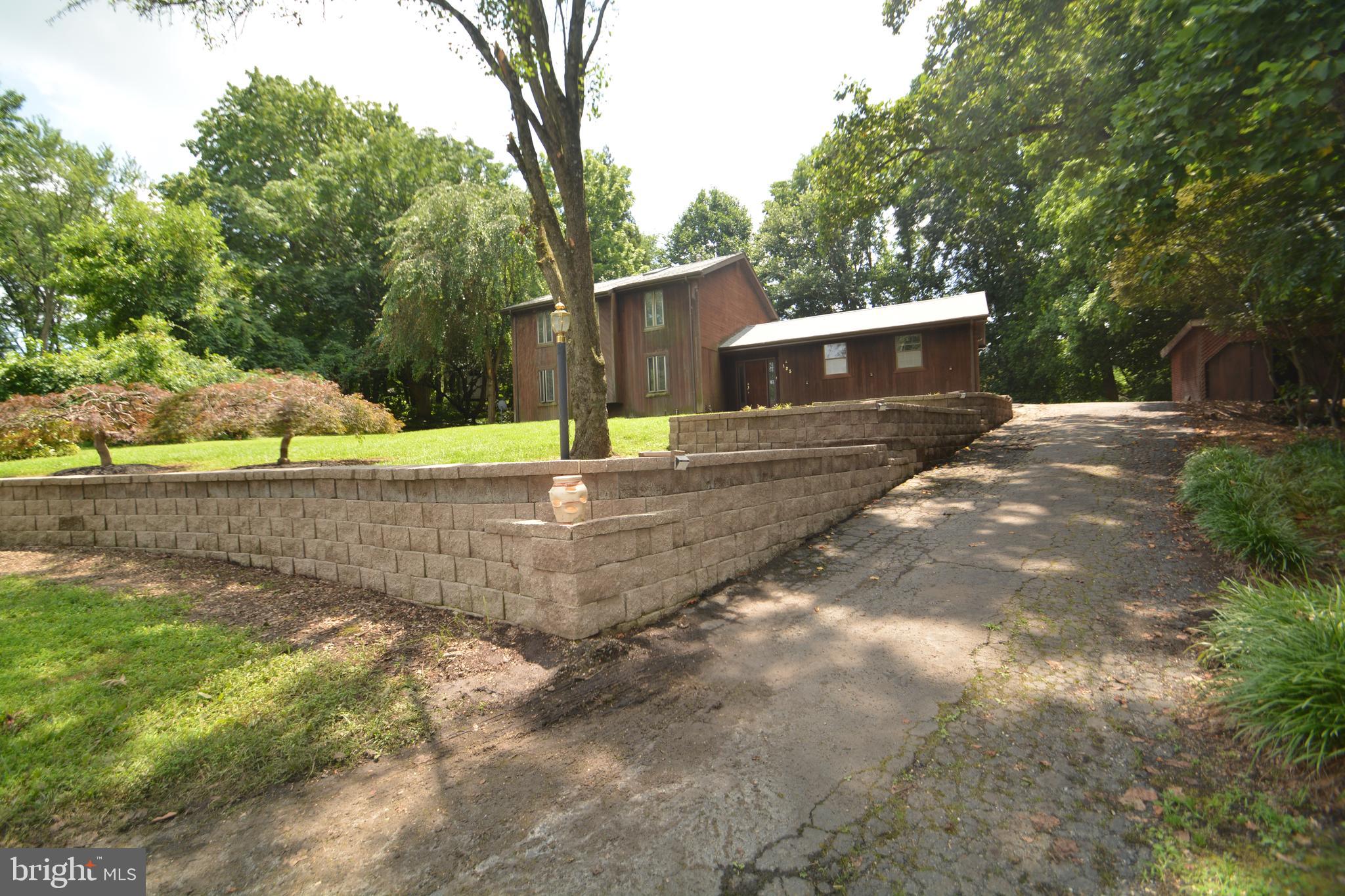 125 KELLY COURT