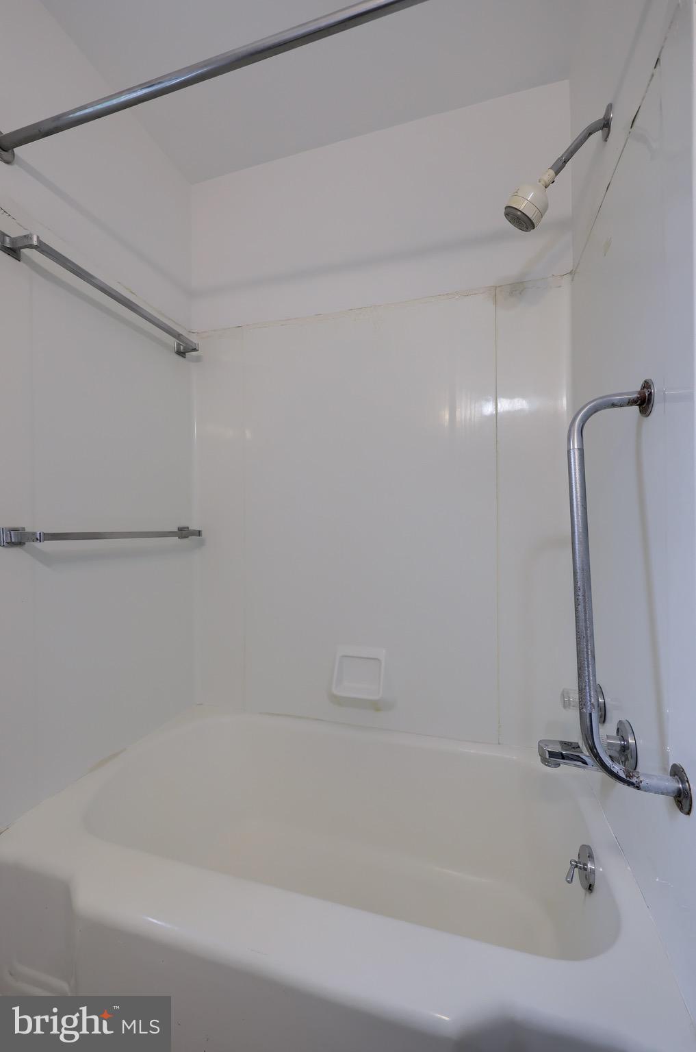 8TH WARD - Residential