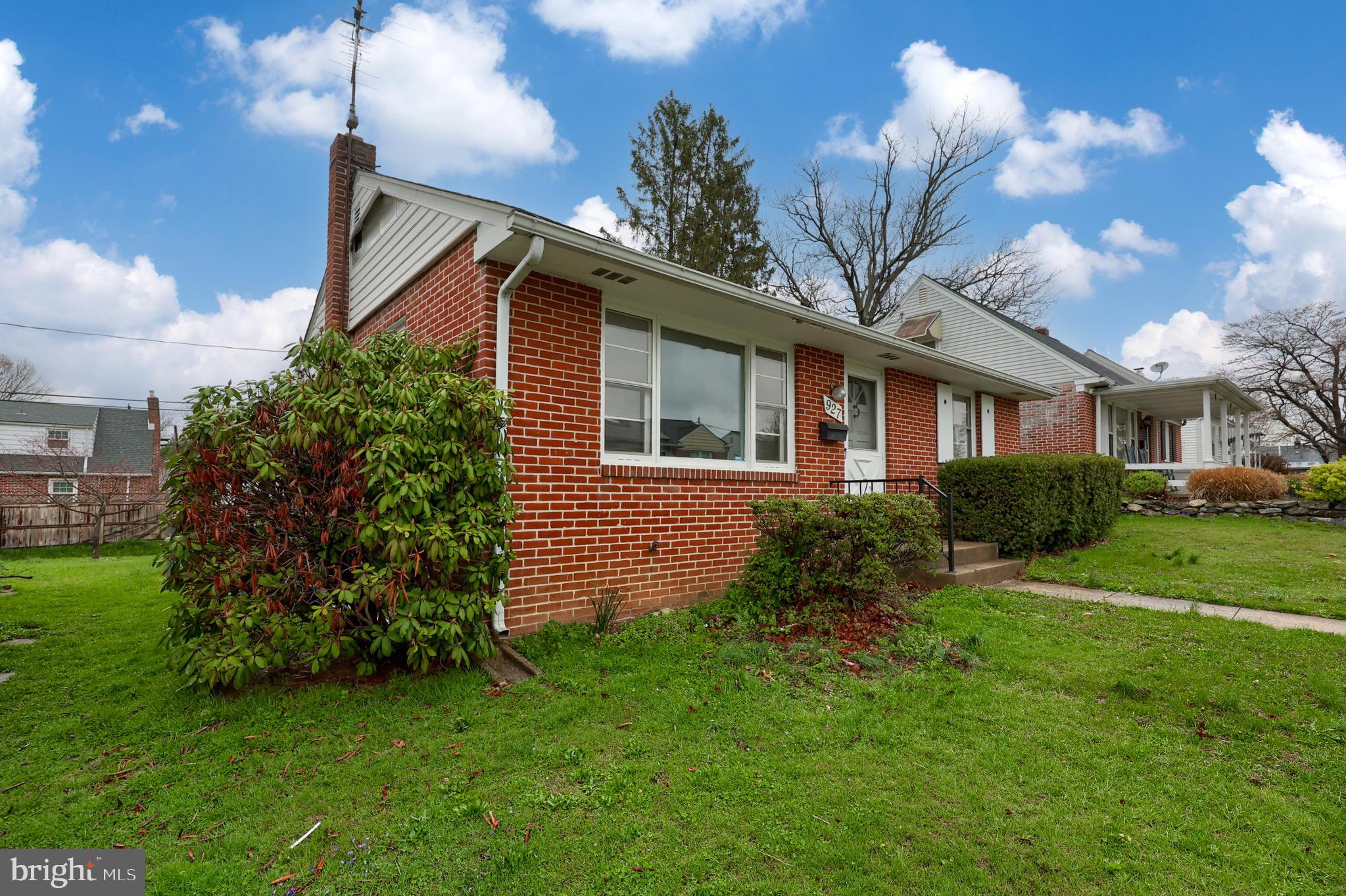 8TH WARD - Residential