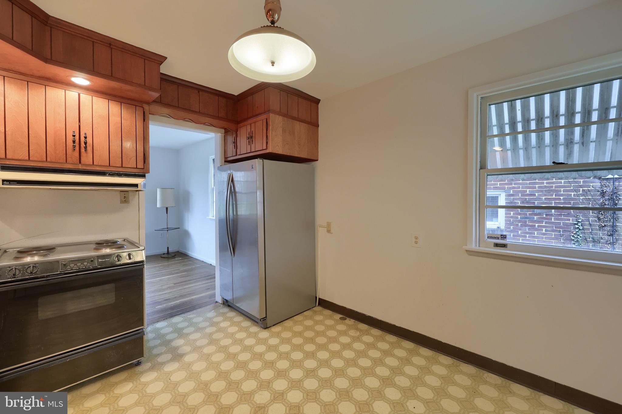 8TH WARD - Residential