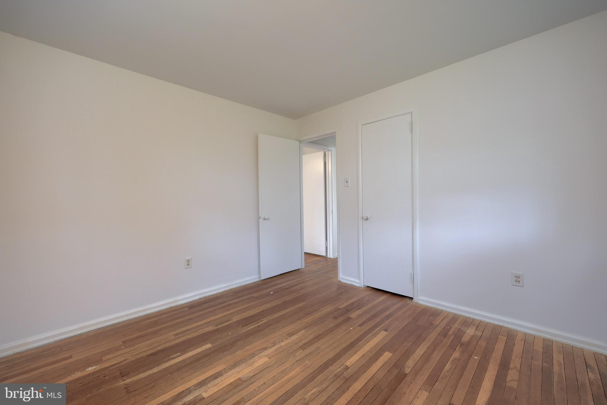 8TH WARD - Residential