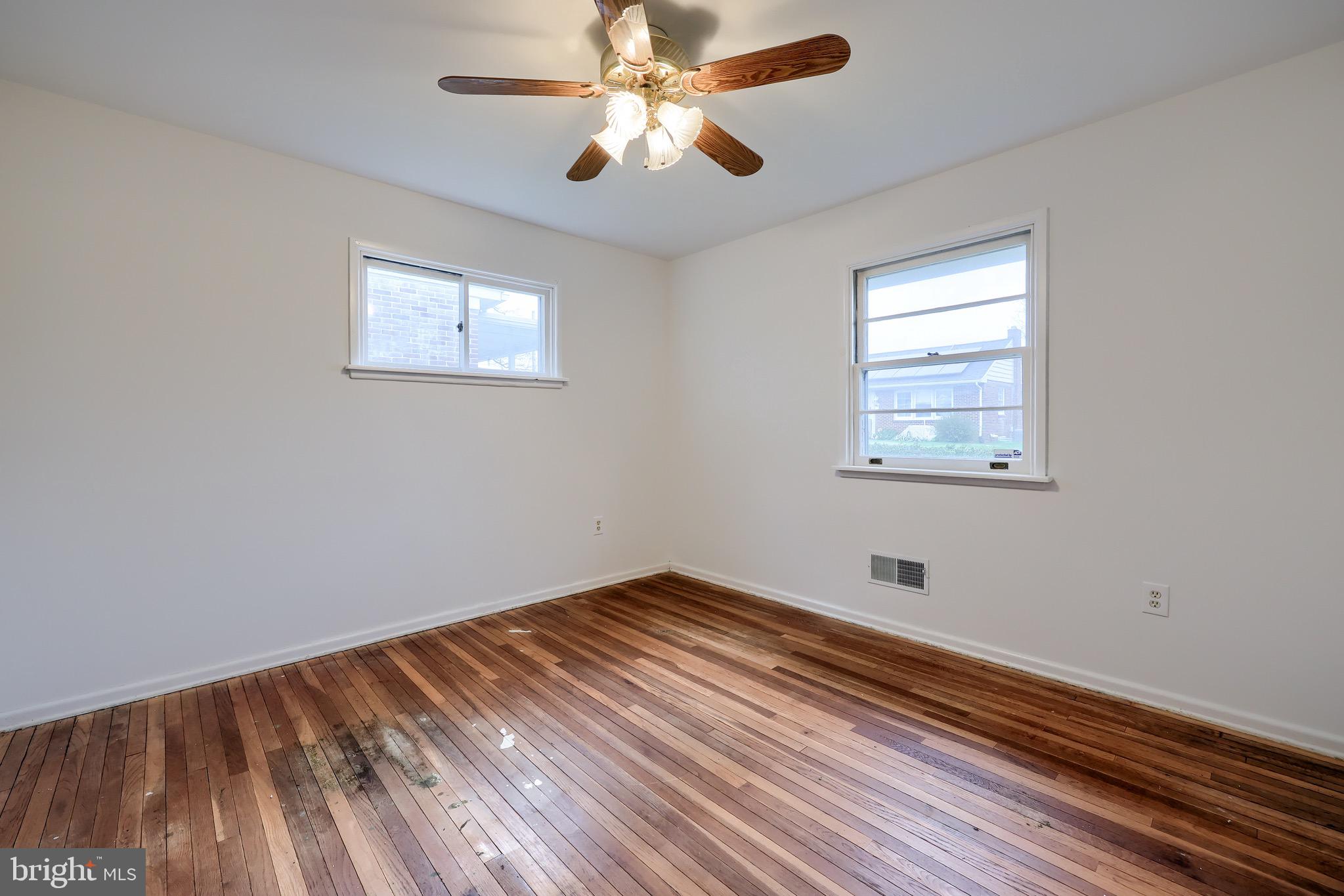 8TH WARD - Residential