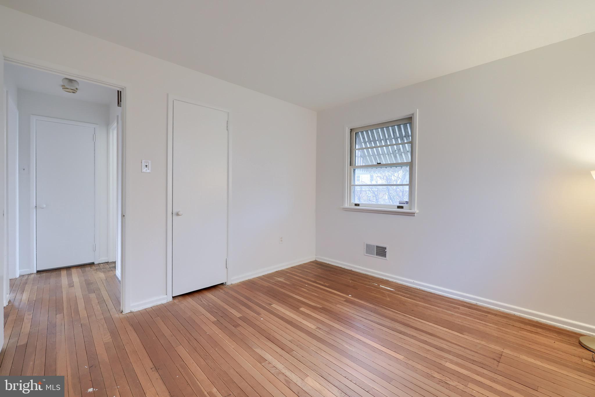 8TH WARD - Residential