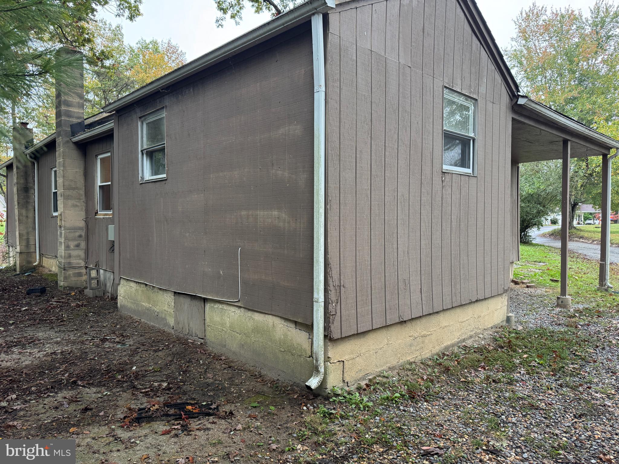 8724 BROCK ROAD