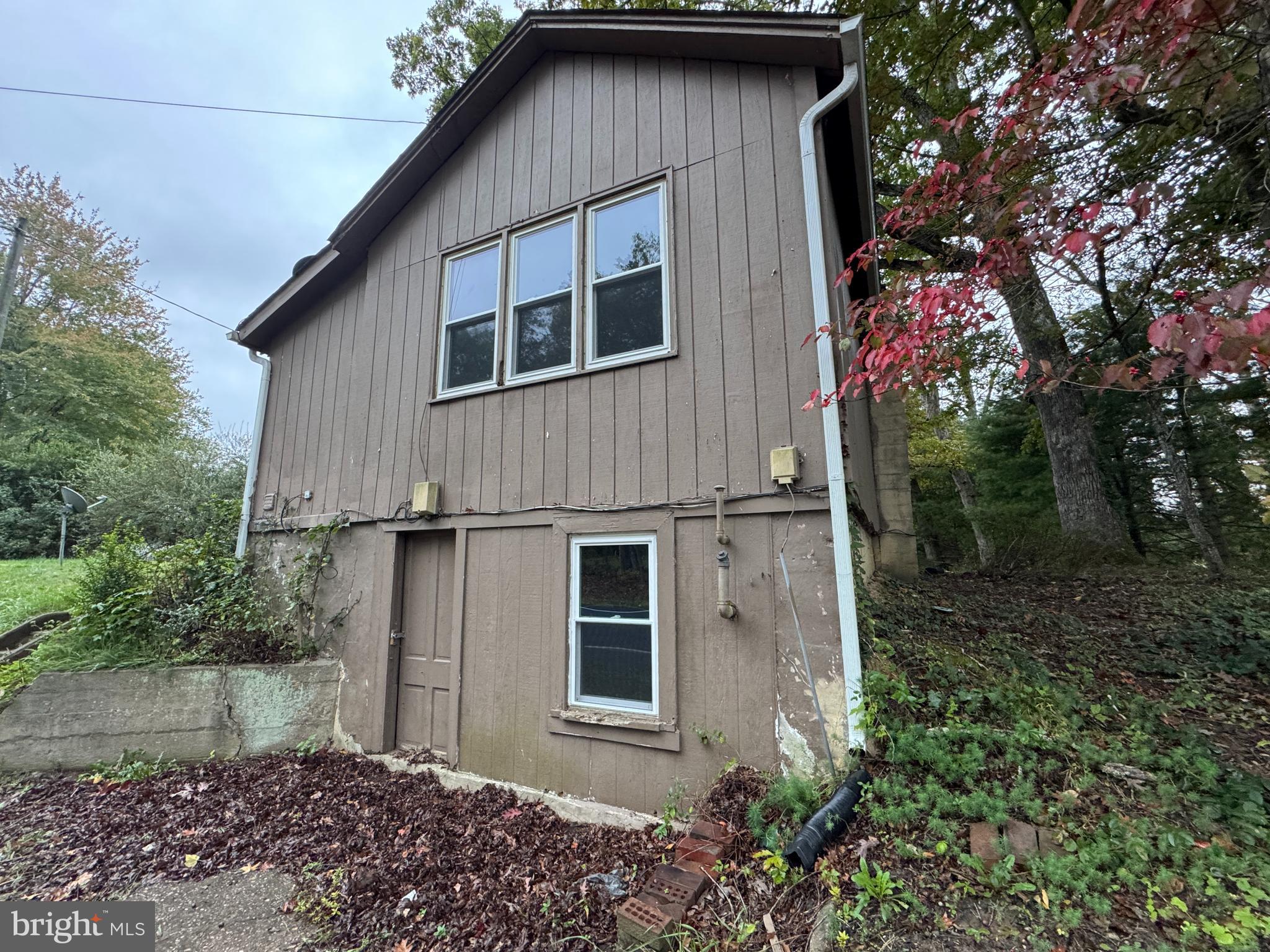 8724 BROCK ROAD