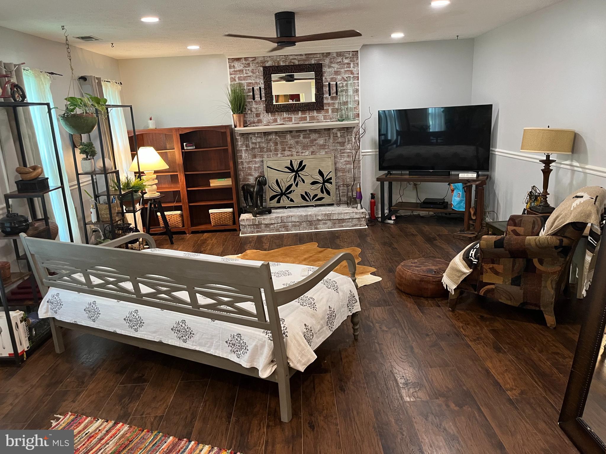 STRATHMORE AT BEL PRE - Residential