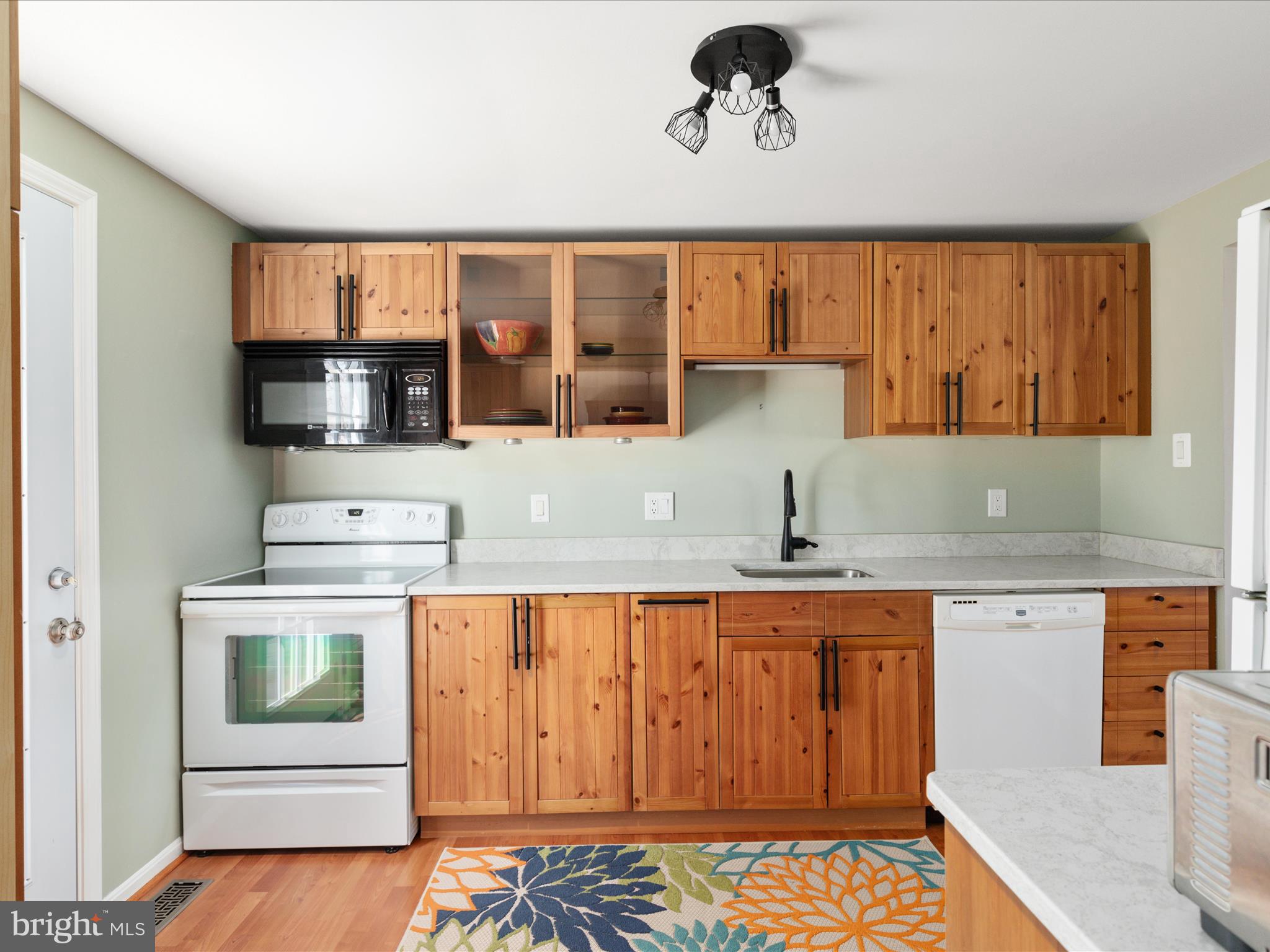 FOX MILL ESTATES - Residential