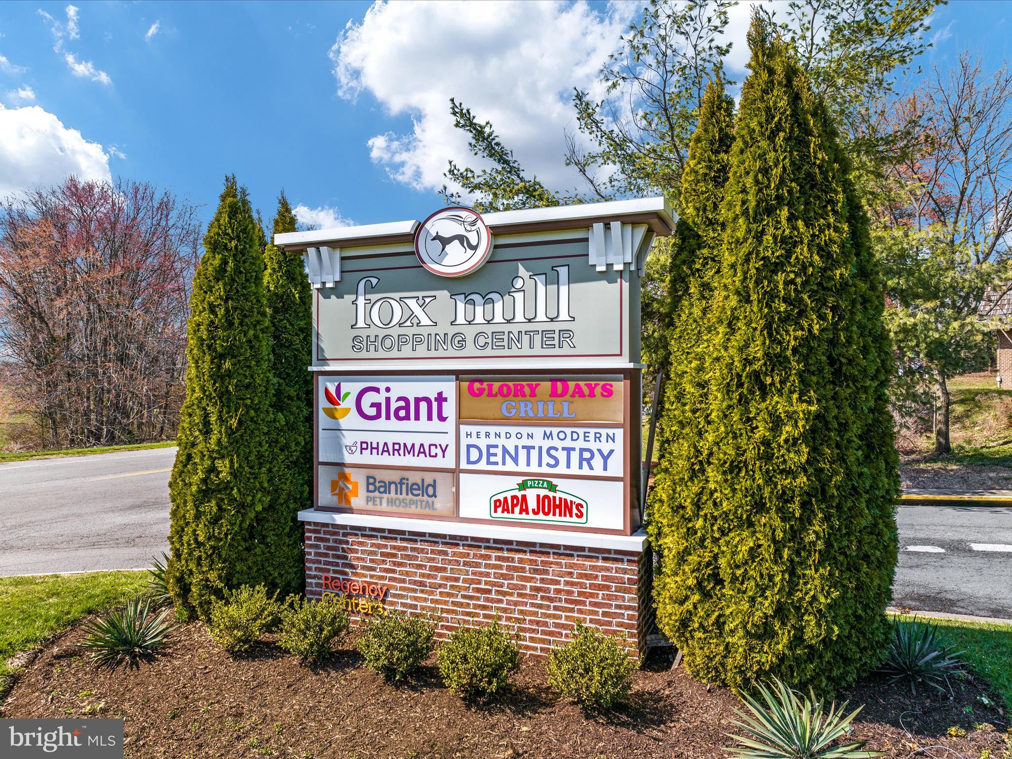 FOX MILL ESTATES - Residential