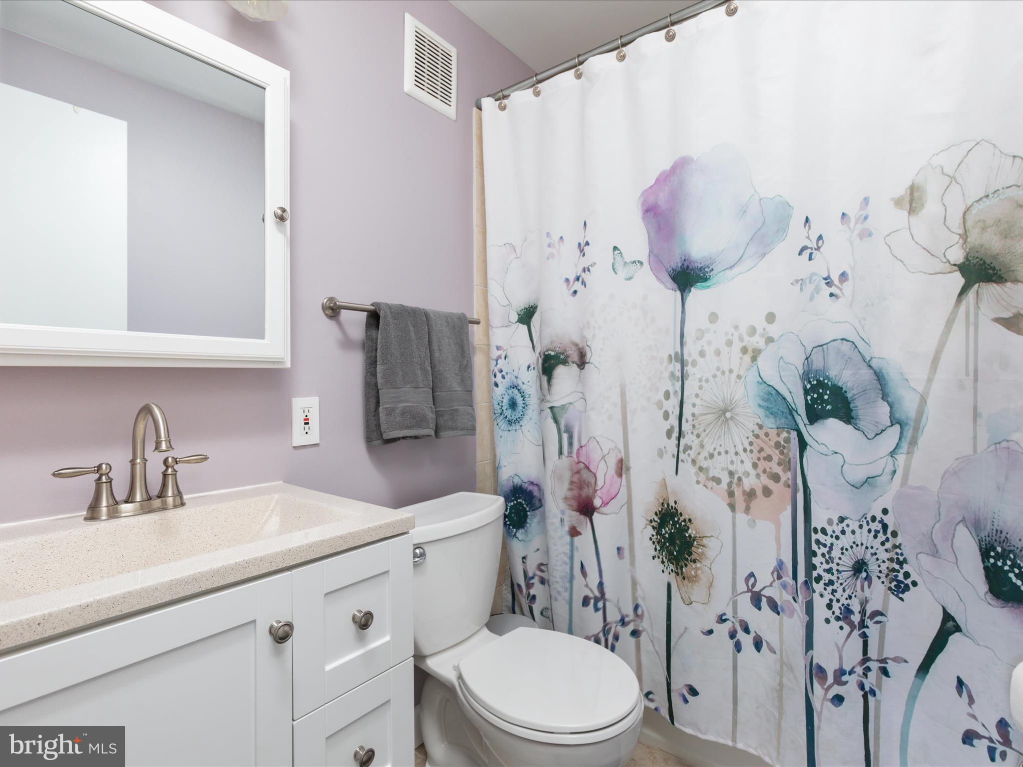 FOX MILL ESTATES - Residential