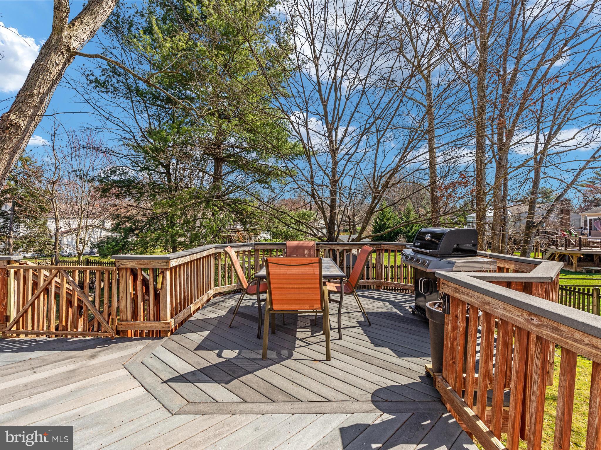 FOX MILL ESTATES - Residential