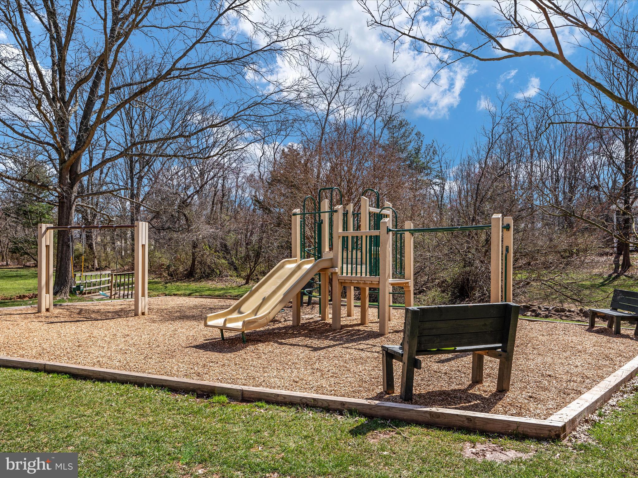 FOX MILL ESTATES - Residential