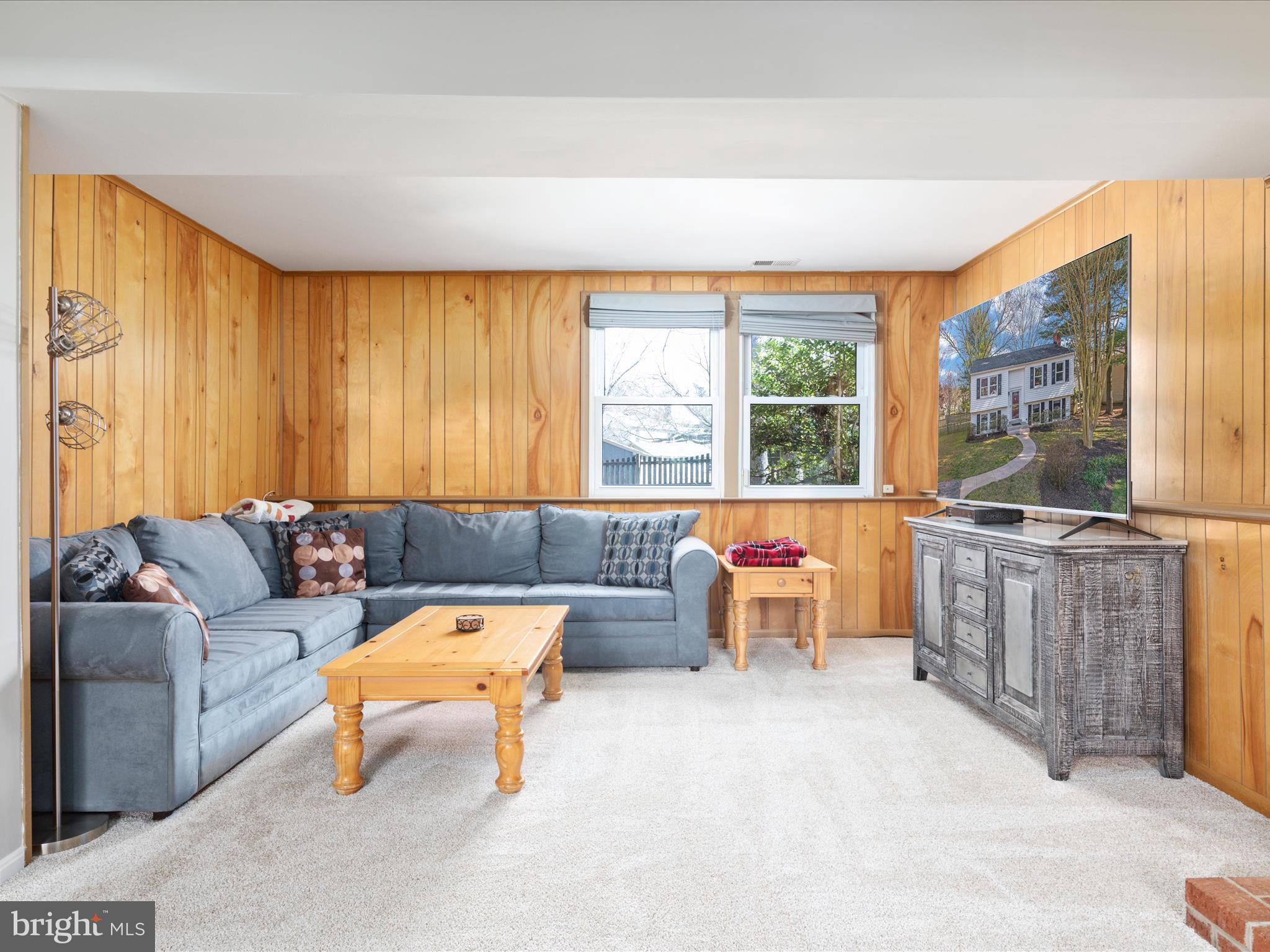 FOX MILL ESTATES - Residential