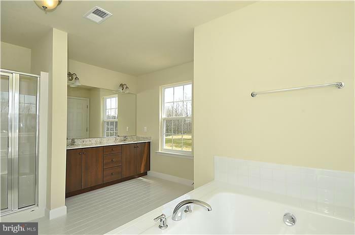 WOODS OF MYRTLE POINT - Residential