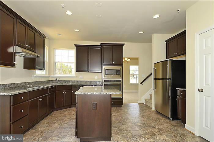 WOODS OF MYRTLE POINT - Residential