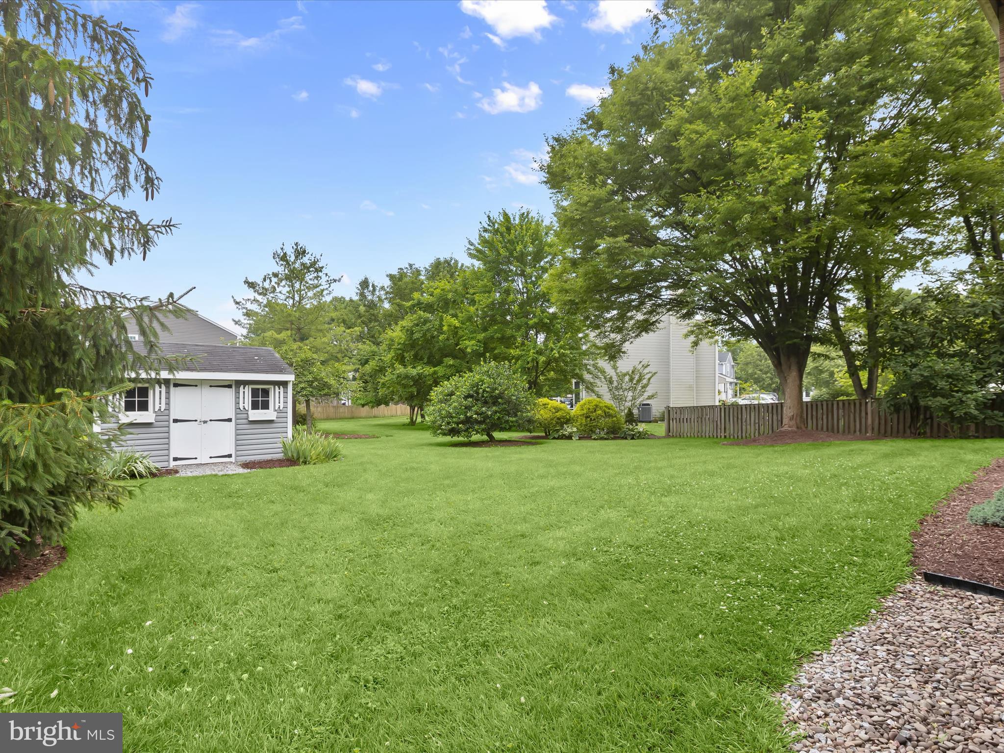 HUNT CLUB ESTATES - Residential