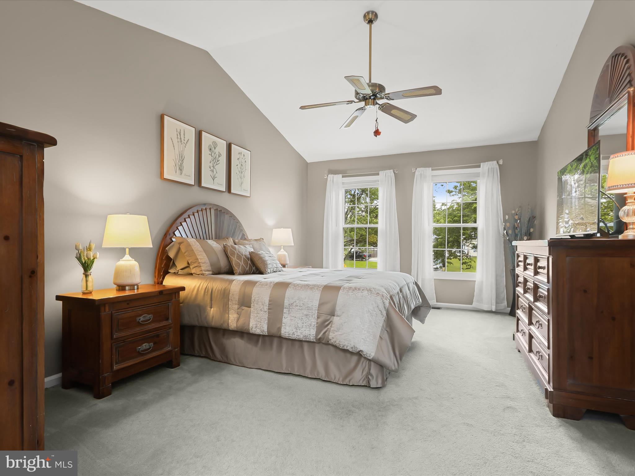 HUNT CLUB ESTATES - Residential