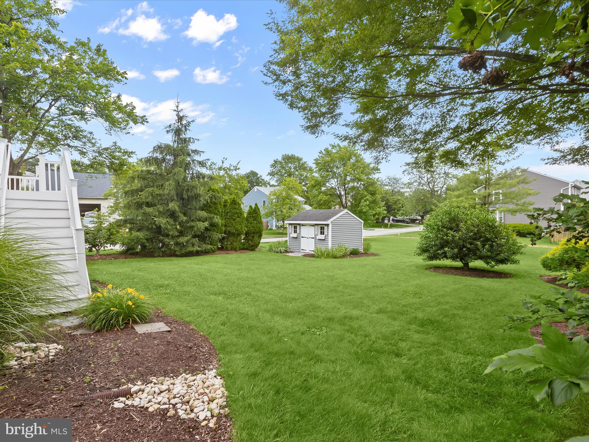 HUNT CLUB ESTATES - Residential