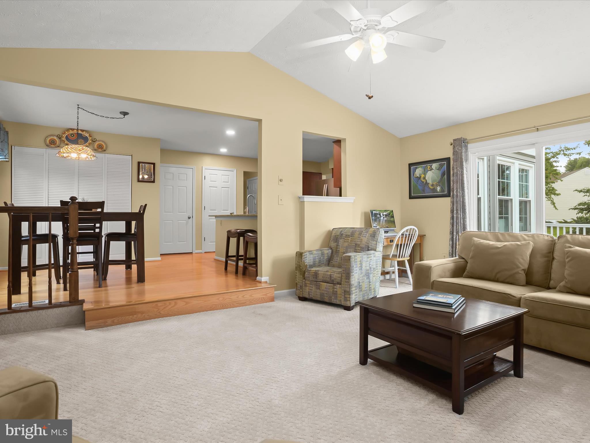 HUNT CLUB ESTATES - Residential