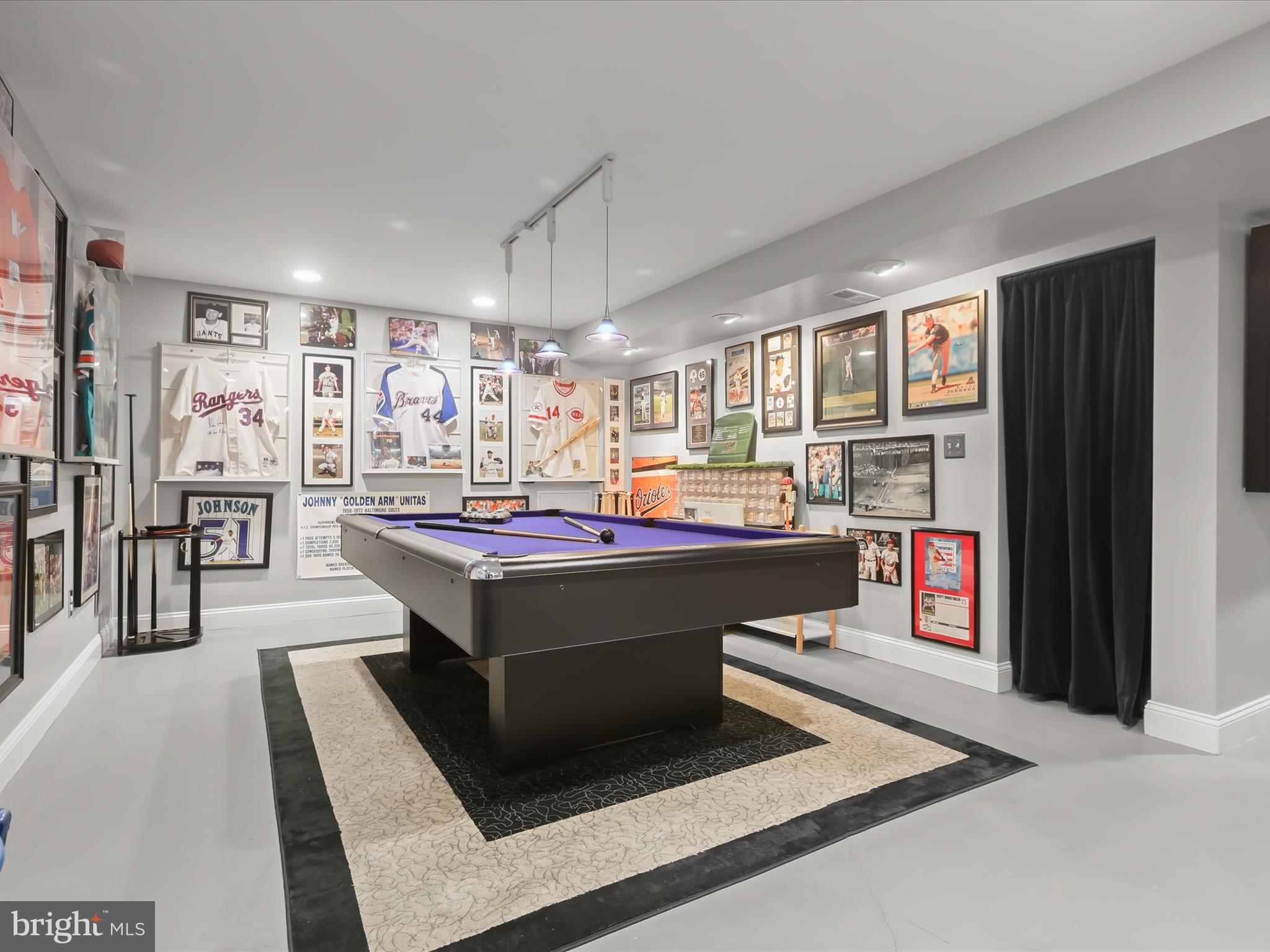 HUNT CLUB ESTATES - Residential